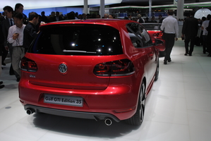 Volkswagen Golf 2.0 TSI GTI Edition 35