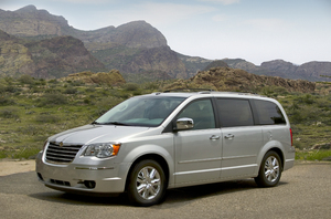 Chrysler Town & Country LX