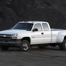 Chevrolet Silverado 3500HD Extended Cab 4WD Work Truck Long Box DRW