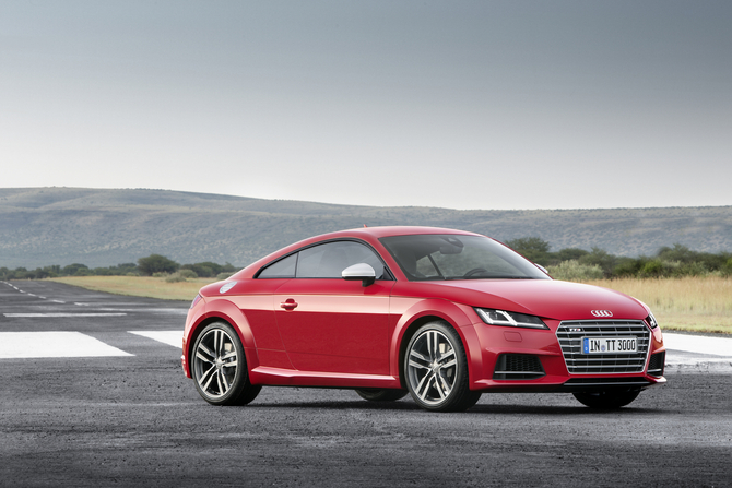 Audi TTS 2.0 TFSI quattro