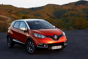 O Captur partilha a plataforma com o novo Clio