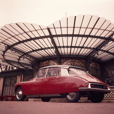 Citroën DS 19