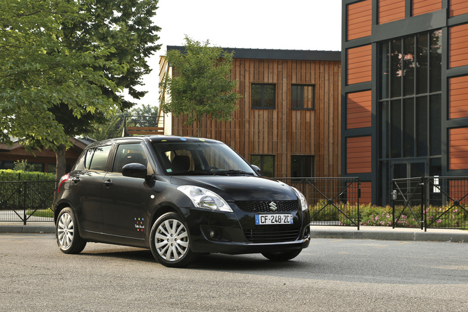 Suzuki Swift Little Marcel, une série spéciale très fashionista