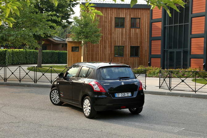 Suzuki Swift Little Marcel, une série spéciale très fashionista