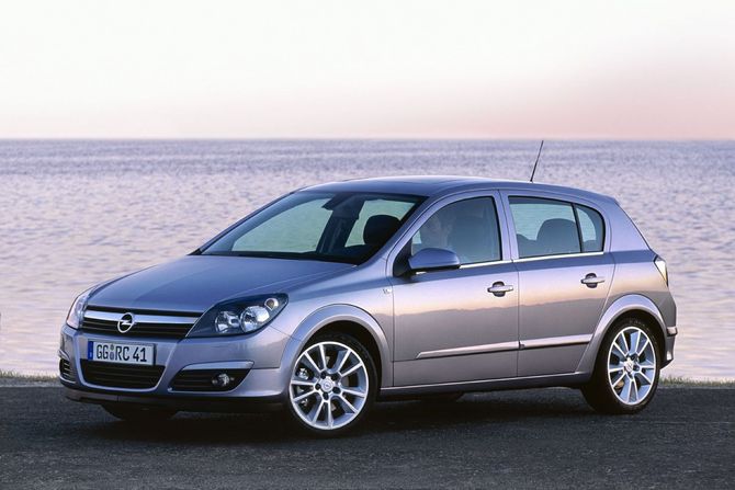 Opel Astra 1.4 Cosmo Easytronic