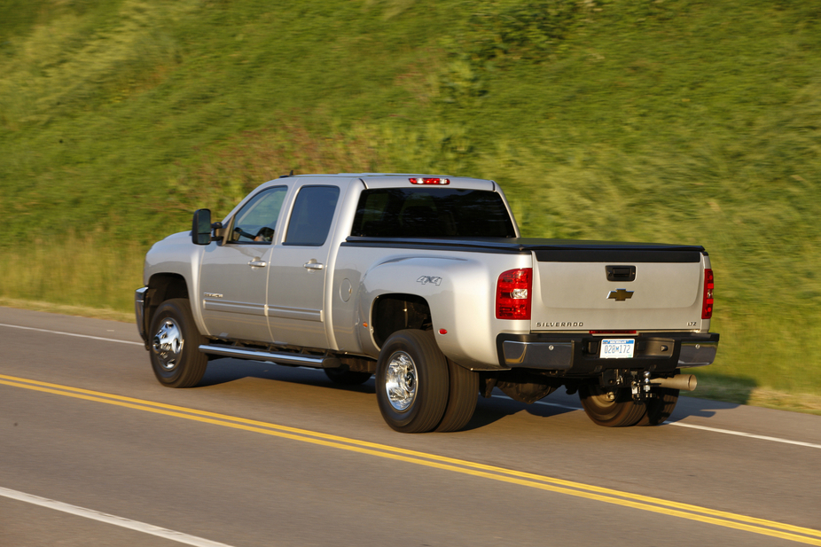 Chevrolet Silverado LTZ Standard Box SRW