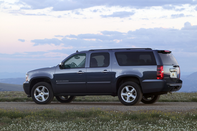 Chevrolet Suburban LTZ 1500 4WD