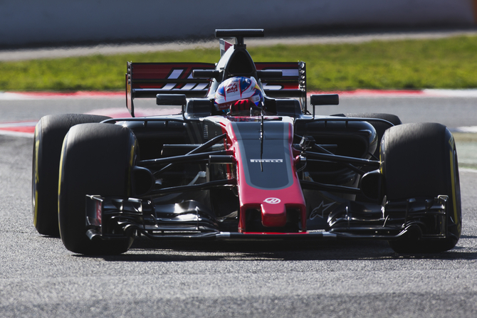 Haas VF-17