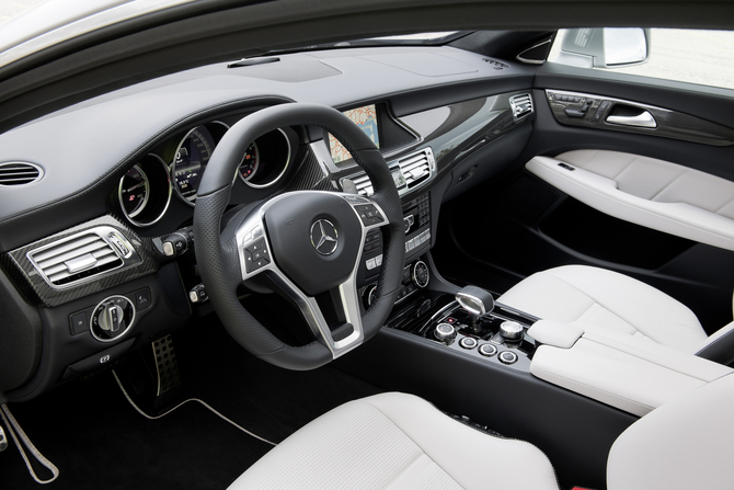 Interior do CLS 63 AMG Shooting Brake