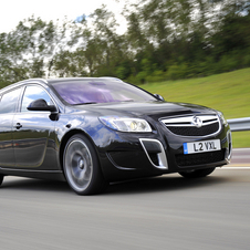 Vauxhall Insignia Sports Tourer 2.8T V6 4x4 VXR (Auto)