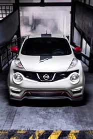 A versão Nismo do Juke mantém as já arrojadas linhas do crossover e acrescenta-lhe uma mistura de linhas coupé com design SUV