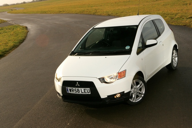 Mitsubishi Colt 1.3 MPI Intense CA