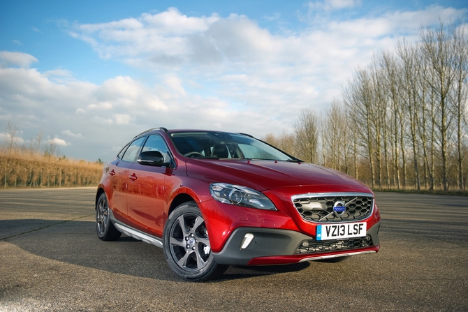 Volvo V40 D4 Kinetic Powershift Cross Country