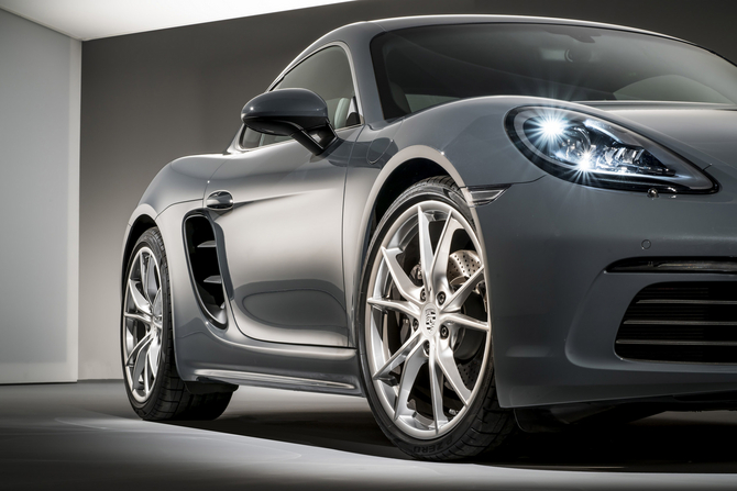 Porsche 718 Cayman S PDK