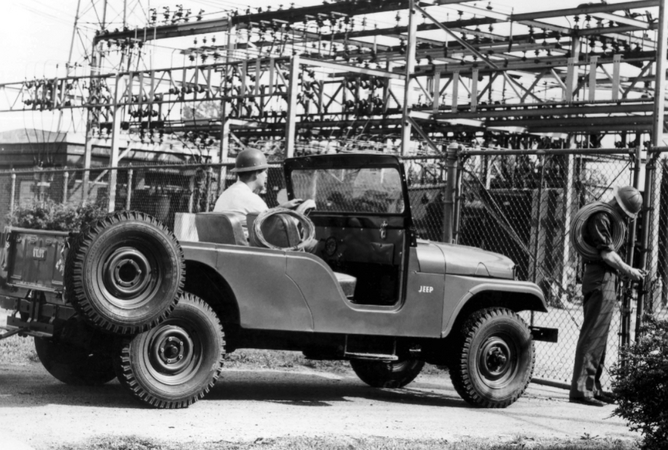 Jeep CJ-6