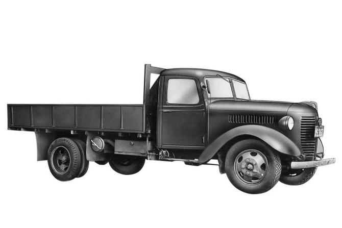 1942 - Introducing Toyota KB Truck, evolution from Model G1, more suitable for wartime use during WW2