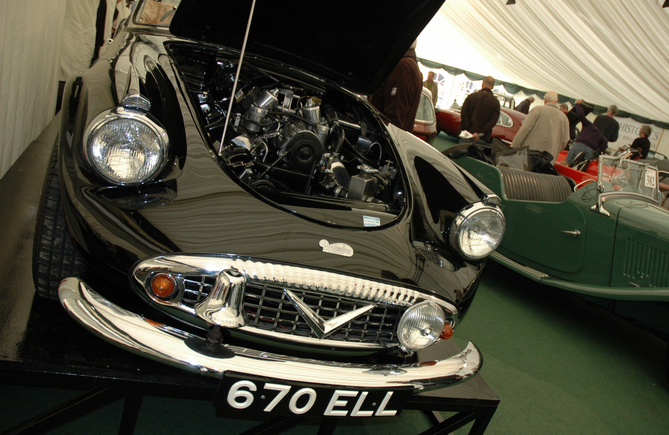 Daimler SP 250 'Dart'