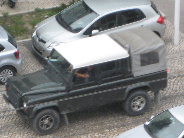 Land Rover Defender 2.2D Hard Top