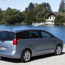 Peugeot 5008 Executive 1.6 HDi 112 CMP6 JLL 17