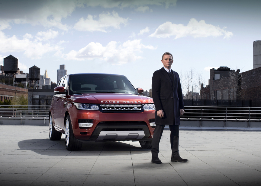 Daniel Craig teve a honra de guiar o Range Rover Sport pelas ruas de Nova Iorque