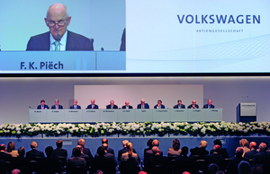 Ferdinand Piech foi de engenheiro na Porsche a Presidente do Grupo Volkswagen