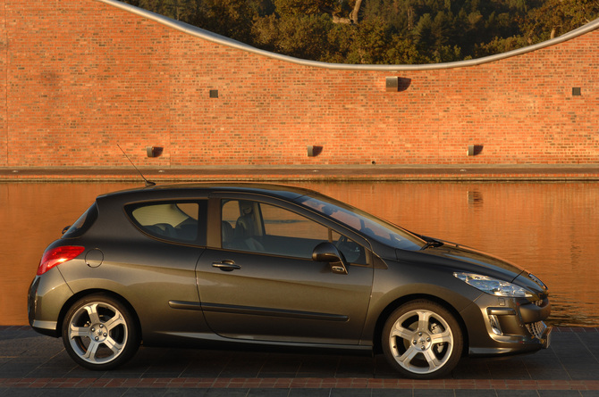 Peugeot 308 1.6 THP Automatic