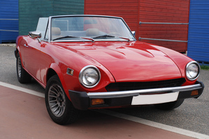 Fiat 124 Sport Spider 2000i