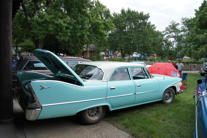 Plymouth Savoy