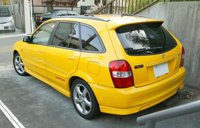 Mazda Familia Sport20