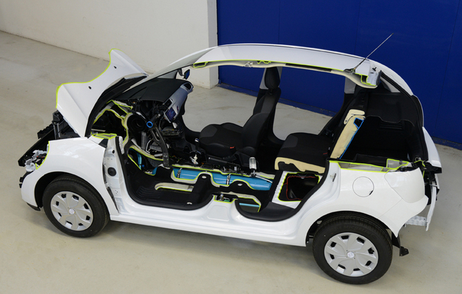 PSA first showed the HYbrid Air System on a Citroën C3, it will be on a 2008 at Geneva. PSA first showed the HYbrid Air System on a Citroën C3, it will be on a 2008 at Geneva.