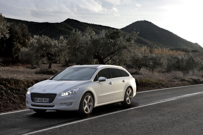 Peugeot 508 SW GT 2.2 HDi 240 AM6