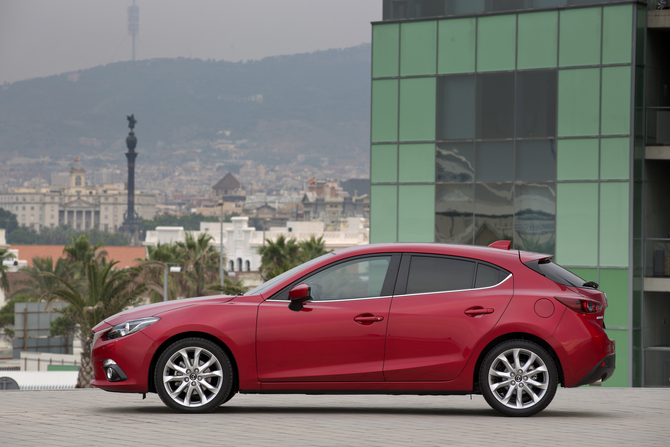 Mazda 3 HB 1.5 SKYACTIV-D Evolve Navi