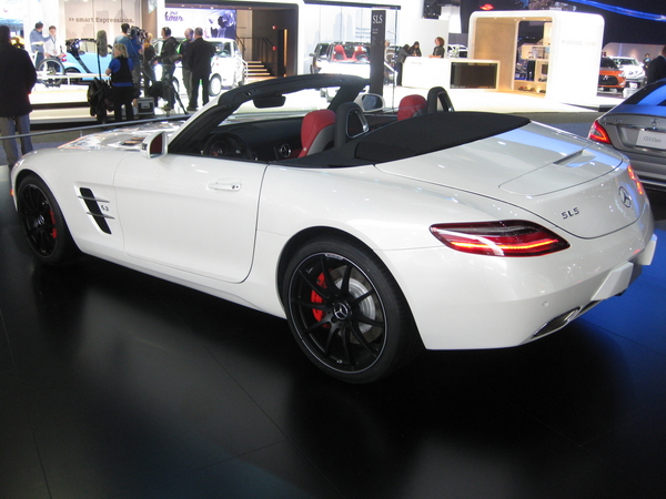 Mercedes-Benz SLS AMG Roadster