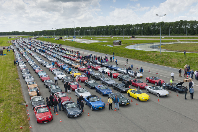 Es war die größte Parade von MX-5s aller Zeiten