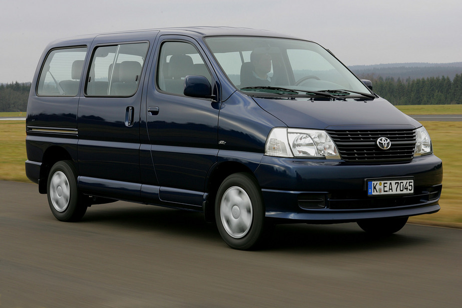 Toyota Hiace LWB 95cv Tecto Elevado