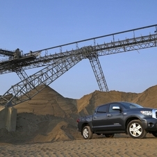 Toyota Tundra-Grade CrewMax 4X4 5.7L FFV