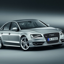 Audi S8