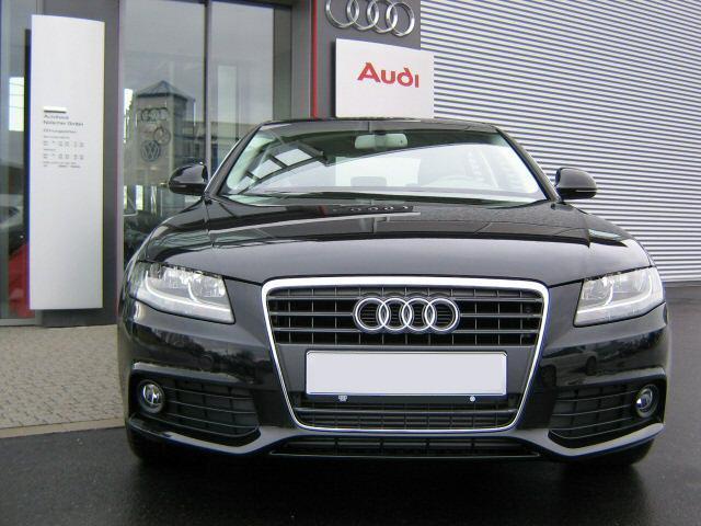 Audi A4L 2.0 TFSI (CN)