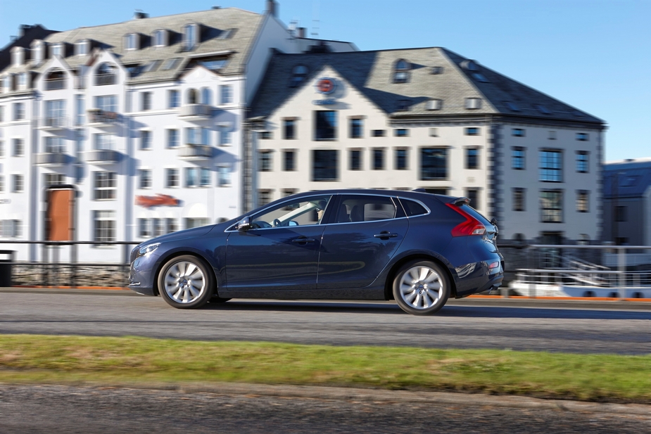 Volvo V40 D2 Summum Powershift