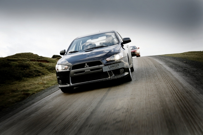 Mitsubishi Evo Saloon 2.0T FQ-300 GSR