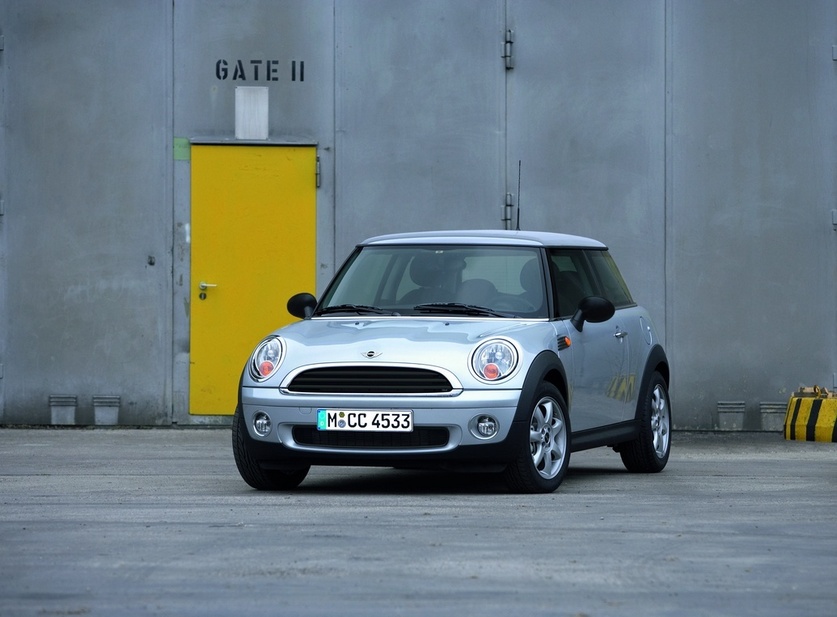 MINI (BMW) One