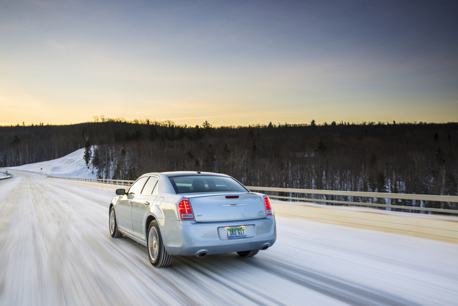 Chrysler 300 Glacier