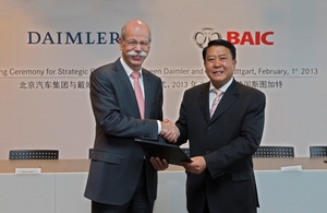 O Presidente da Daimler assinou o contrato com o Presidente da BAIC