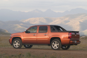 Chevrolet Avalanche LS 4WD