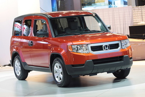 Honda Element LX 4WD 5-Spd AT