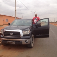 Toyota Tundra  4X4 Tundra-Grade 5.7L