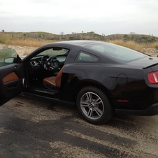 Ford Mustang V6