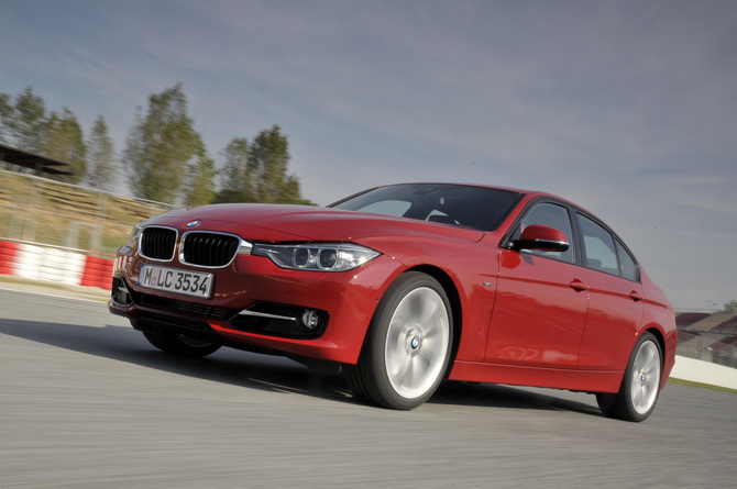 BMW 320d EfficientDynamics Sport Line AT