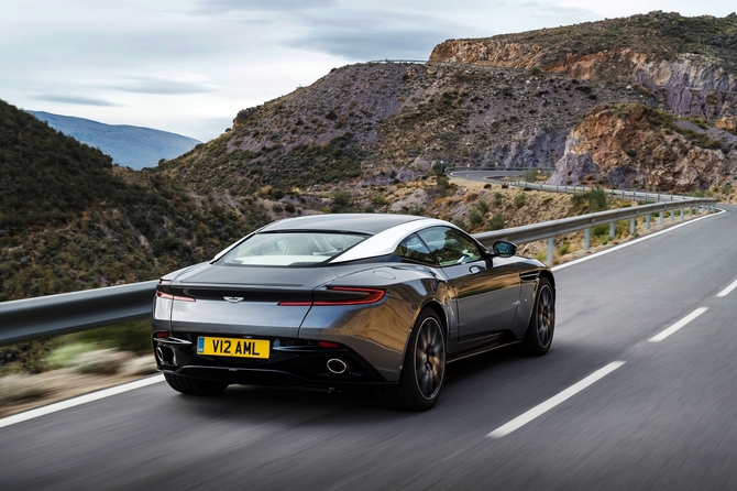 Aston Martin DB11