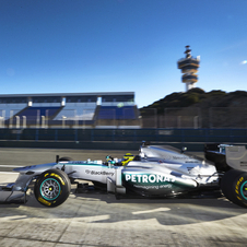 Mercedes-Benz W04